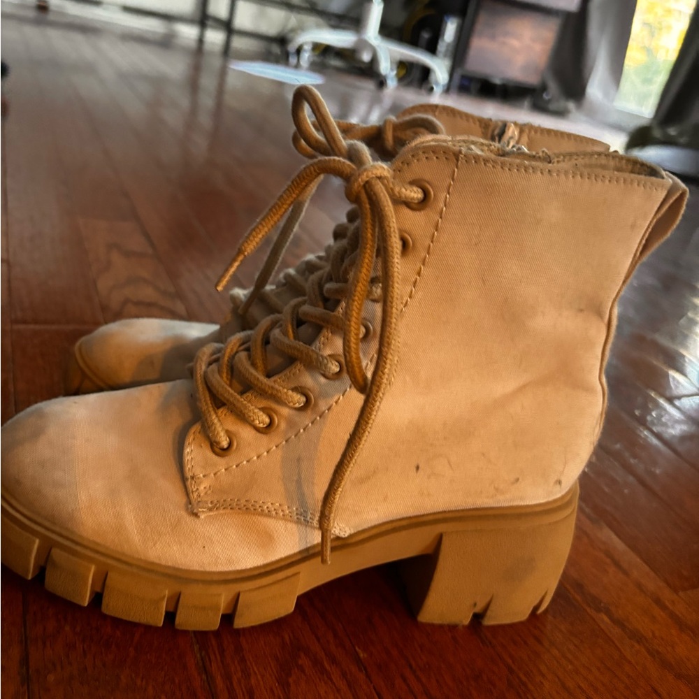 Women's Tan Ankle Boots